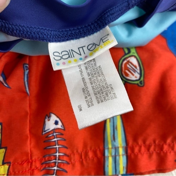 SET OF LONG SLEEVE SHIRT AND SHORTS FOR THE WATER - Picture 3 of 5